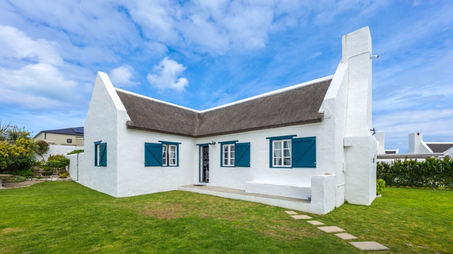 To Let 3 Bedroom Property for Rent in Struisbaai Western Cape